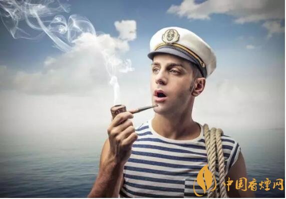 香煙夾耳朵上是怎么來的，耳夾煙是男人的專利